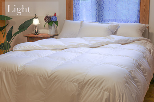 Cascade Made™ 900 Down Comforter - Queen Size Light Warmth